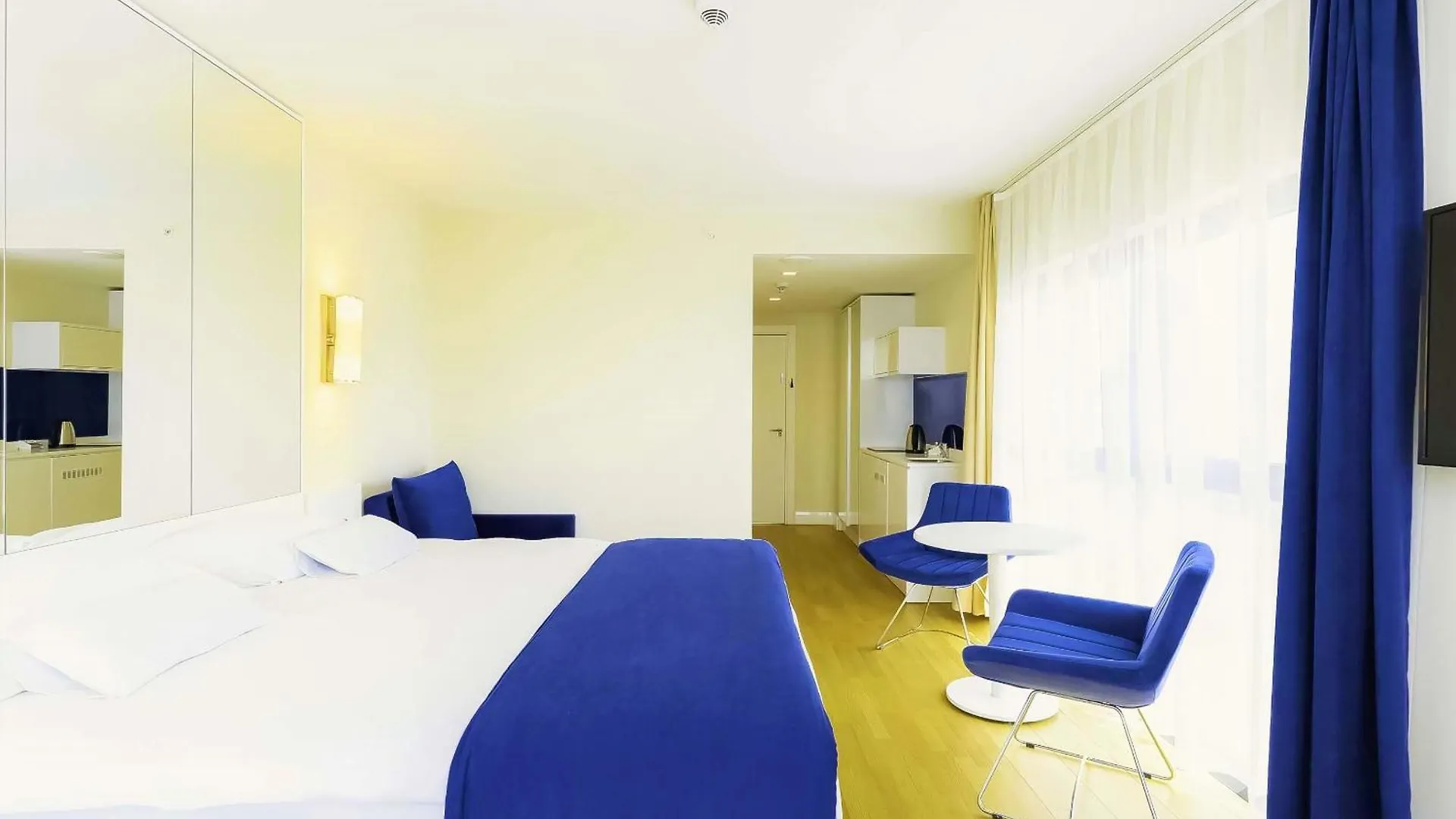 Batumi Sea Line Aparthotels 5*,  جورجيا