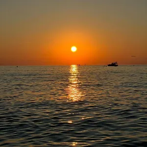 5* شقة فندقية Elegance Sea View In Orbi City